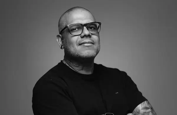 Darwin Enrquez, el tatuador venezolano que incorpor 3D e IA, tiene su estudio en Manhattan y factura US$ 1,5 millones