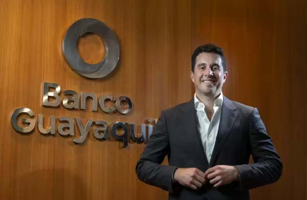 Cambio en la cpula del Banco Guayaquil