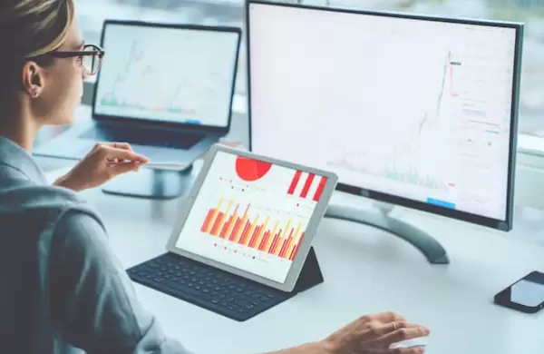 Clics que pegan: Cómo crear impulso a través de eventos y seminarios virtuales