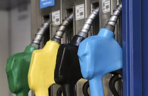 Las gasolinas extra y ecopaís suben desde este viernes 28 de junio