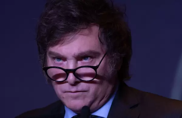 Juicio a Milei en Estados Unidos: el antecedente de la sanción a Kim Kardashian por promover una cripto estafa