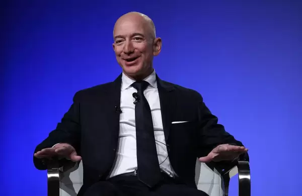 Con el lanzamiento de New Glenn, Bezos busca romper el dominio de Musk sobre el espacio