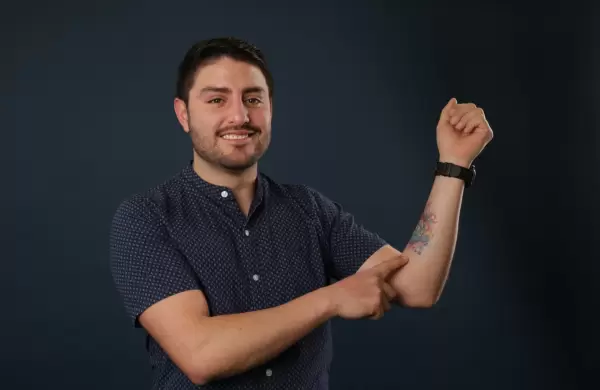 Persistencia, la clave que us este ecuatoriano para ser parte de Tesla