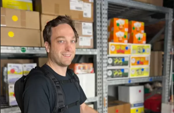 Esta startup recaudó US$ 40 millones para erradicar el dolor de espalda al trabajar con un exoesqueleto electrónico