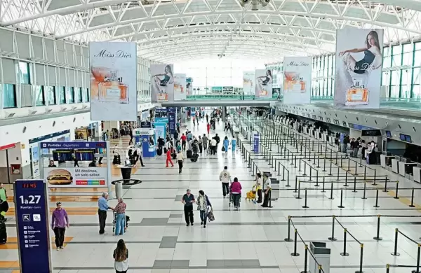 Por qué estos fueron elegidos como los aeropuertos más estresantes del mundo