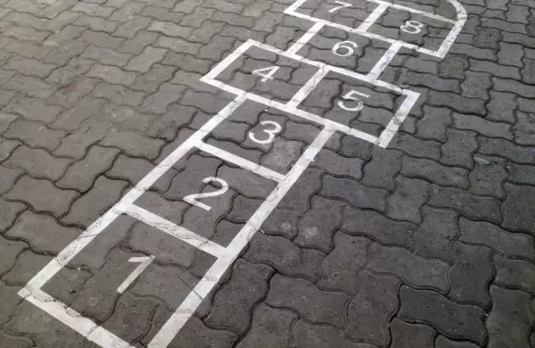 El juego de la abogaca y la rayuela literaria