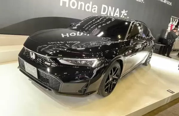 Honda lanza su última aventura con combustibles fósiles con el Civic RS