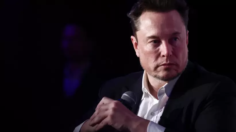 Tesla, Elon Musk, Amazon, Jeff Bezos