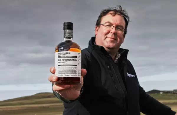 Rescataron una destilera fundida, rompieron las reglas del whisky y hoy revolucionan la industria con sus productos