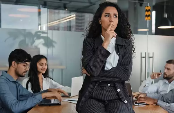 Cinco pasos que los líderes pueden aplicar para tomar mejores decisiones