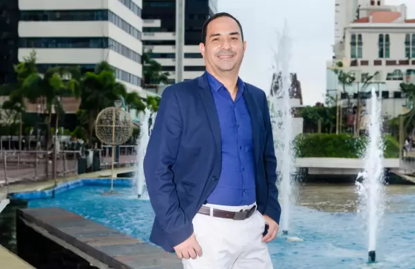 Este guayaquileo incuba profesionales y los exporta a EE.UU.