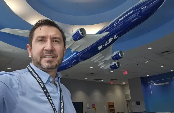 Recorre el planeta en el avión de carga más grande del mundo