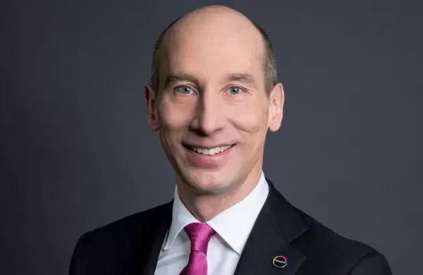 Por qué el CFO de Airbus "no está contento" con los problemas de Boeing, su principal rival