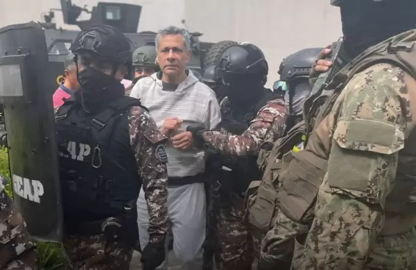 Mxico rompe relaciones diplomticas con Ecuador; la OEA llama a un dilogo urgente; la Canciller ecuatoriana defiende las acciones del Gobierno