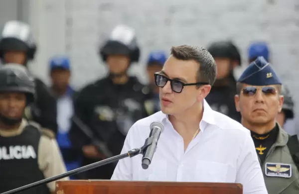 Noboa declar en emergencia al sector energtico del pas y dice que no habr ms apagones esta semana