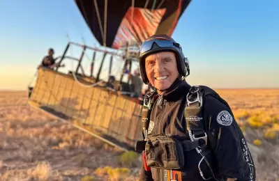 Quin es Larry Connor, el multimillonario amante del paracaidismo con ganancias altsimas