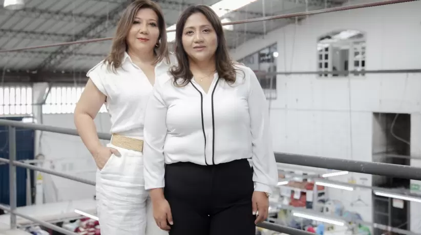 Patricia y Elizabeth Ocaa de TXM Ambato - Ecuador
