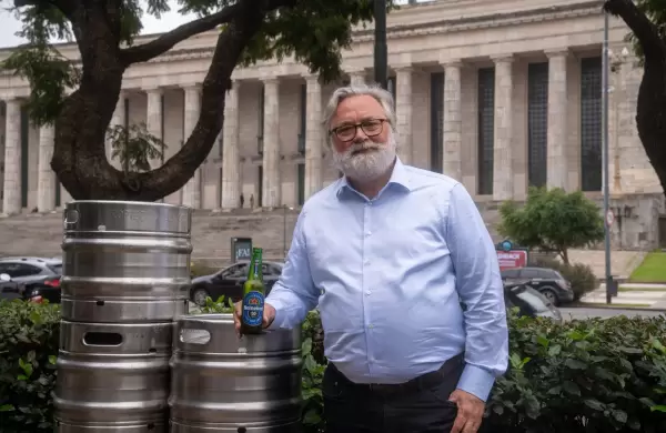 El brewmaster de Heineken cuenta los secretos para hacer cerveza sin alcohol y "engañar" al cerebro