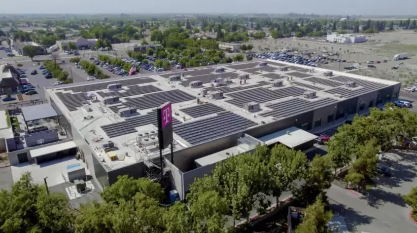A rooftop solar farm generates energy for the T-Mobile call center in Kingsburg,