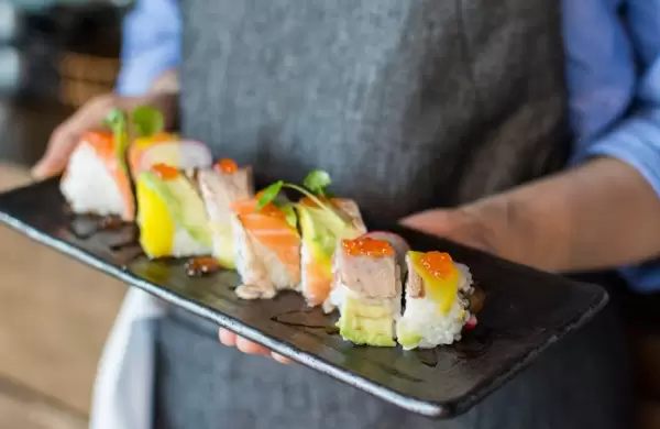 Conoce las ciudades ms fanticas del sushi en Ecuador