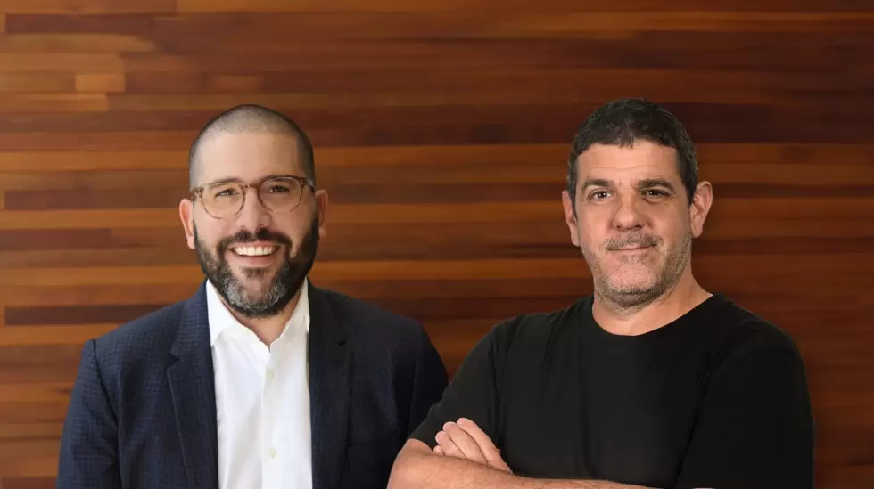 Pablo Gonzlez cronista y productor periodstico y Gonzalo Arias productor gener