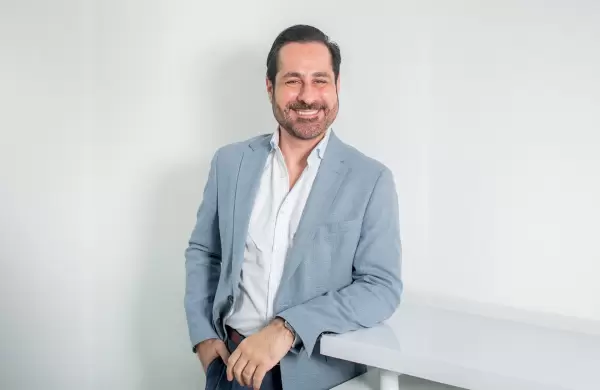 Cajero, vendedor, tcnico y ahora CEO