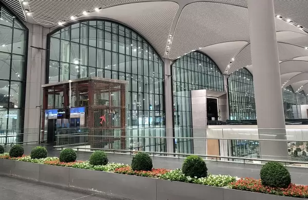 Un paseo por el deslumbrante aeropuerto de Estambul: museo, biblioteca, relax para mascotas y mucho ms