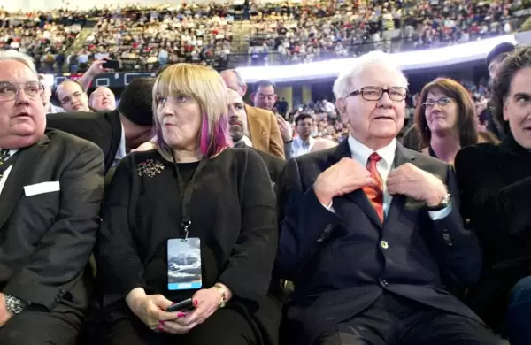 Conoc a los hijos de Warren Buffett, los filntropos ms poderosos de Estados Unidos