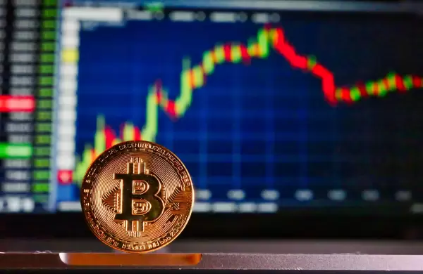 Bitcoin y otras cripto sufren la crisis global pero podrían recuperarse más rápido que acciones y bonos