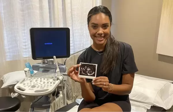 El auge de los "influencers" de la fecundación in vitro: por qué hay cada vez más y son tan virales en la redes sociales