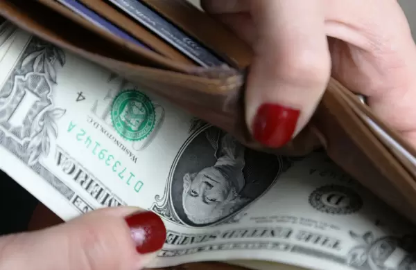 Salario bsico ser de US$ 470 en 2025