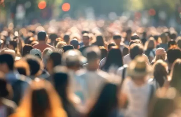 Teora de la multitud