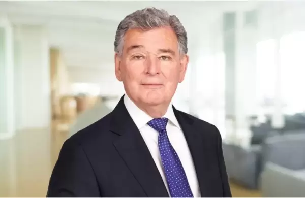 Aseguran que Jonathan Bloomer, director ejecutivo de Morgan Stanley, también se encuentra en el yate bayesiano hundido con Michael Lynch