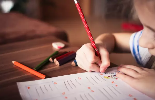 ¿Por qué es tan cara la educación en Quito?