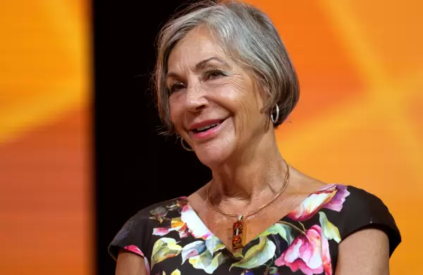 La hija de Sam Walton toma el trono: ¿Quién es la "nueva reina" de las fortunas mundiales?