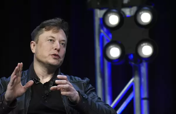 Los posteos borrados de Elon Musk sobre el intento de asesinato a Trump