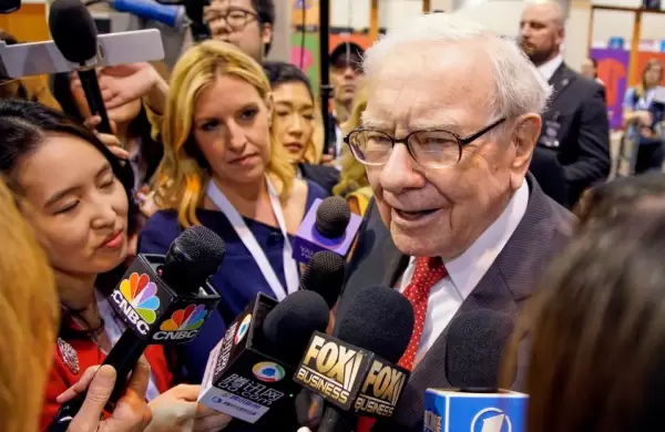 Warren Buffett cierra su histórica participación en BYD, luego de 17 años