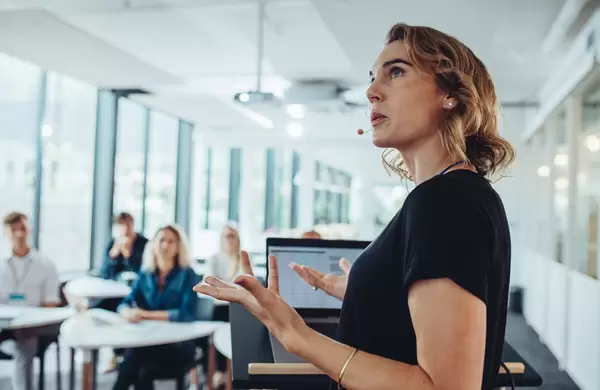 Cinco mitos sobre las mujeres en puestos de liderazgo