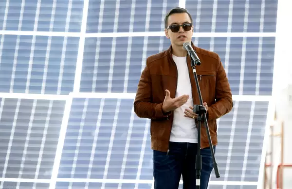Se aprueba nueva ley elctrica, Noboa visitar Colombia y continan los cortes de luz