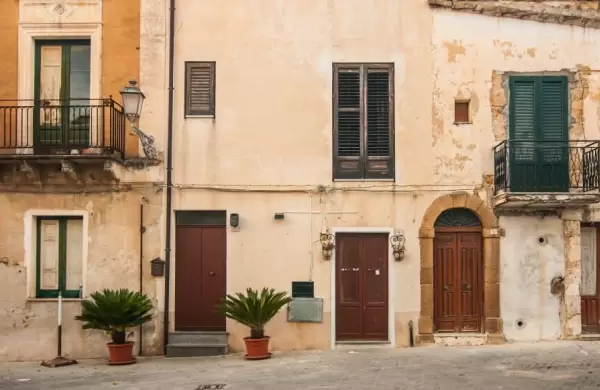 Casas a un euro en Italia: qué hay de cierto detrás de estas iniciativas