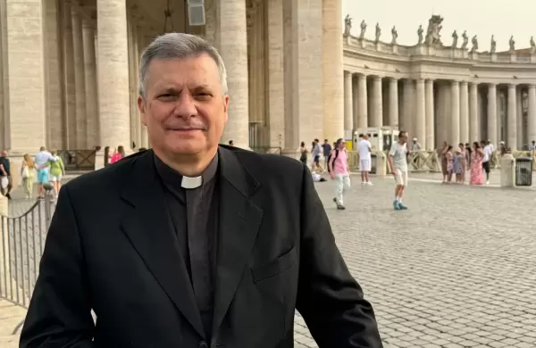 El Vaticano y la tecnologa: Cmo ven a la IA tras el meme del Papa Francisco y las novedades de su programa de influencers