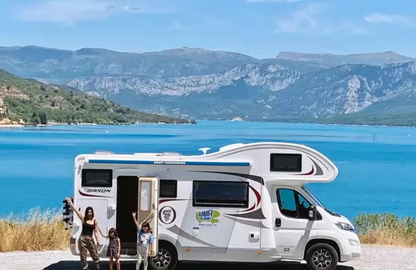 Crearon una empresa de alquiler de motorhomes de lujo en España y facturan más de 1 millón de euros por año