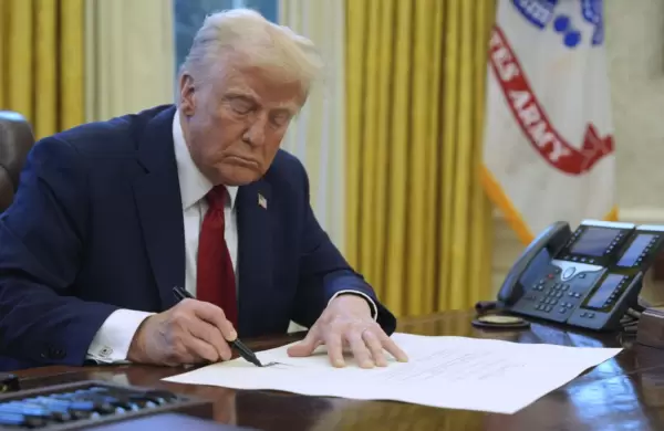 Trump confirma que el prximo mes entrarn en vigor aranceles a Mxico y Canad