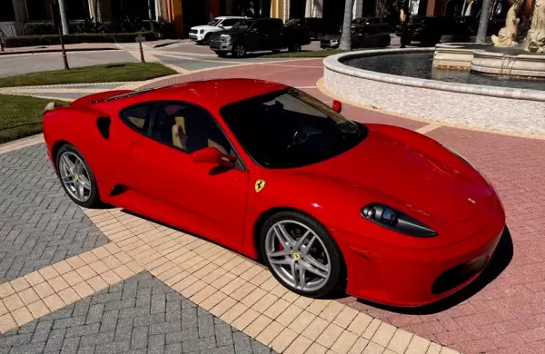 Las particularidades de la Ferrari de Donald Trump que sali a subasta