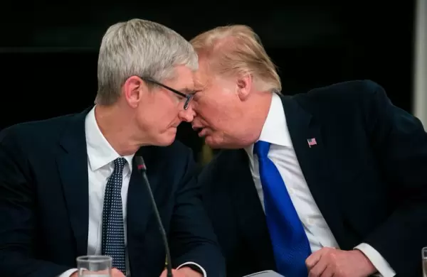Apple sedujo a Trump con una inversión adicional de  US$ 100.000 millones para producir en Estados Unidos y suben sus acciones