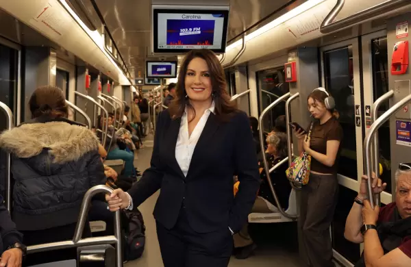 En las rieles de una businesswoman