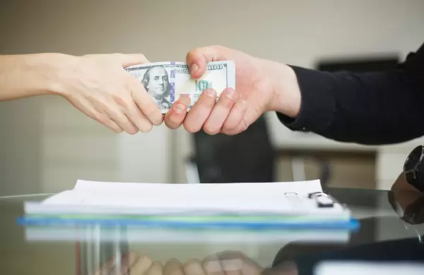 Ecuador paga sus Bonos Brady