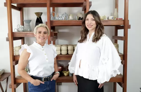 Sin planearlo tanto llegaron a Miami con sus artículos de cerámica