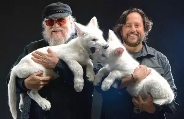 Quién es el CEO detrás de la empresa que "resucita" animales extintos (y revive a los lobos de Game of Thrones)