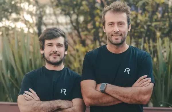 El ex PedidosYa que fund una startup de IA para escalar empresas con "trabajadores digitales"